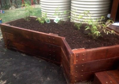 retaining-wall-timber-02